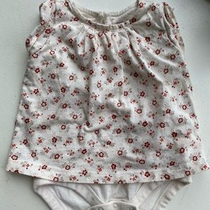 Baby Gap onesie and matching shorts 3-6 months